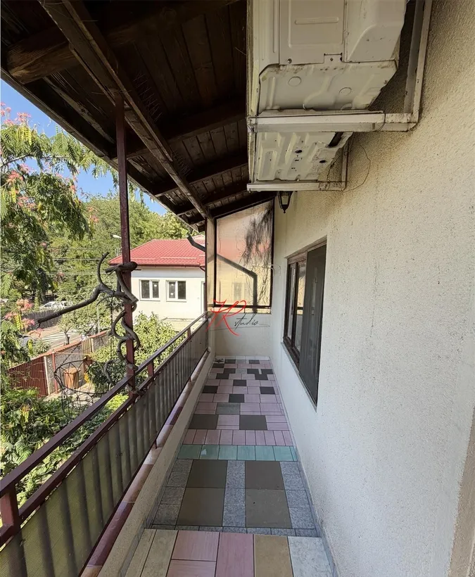Bucurestii Noi Parc Bazilescu vanzare vila