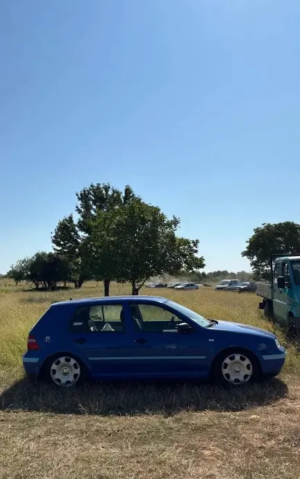 Volkswagen Golf 4 5 800 lei