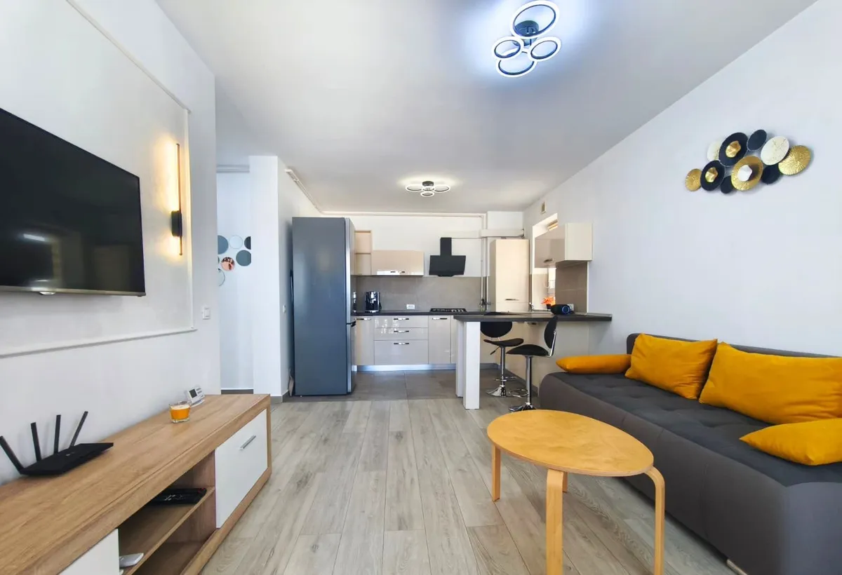 Brasov studio elegant in Kasper Coresi balcon parcare boxa
