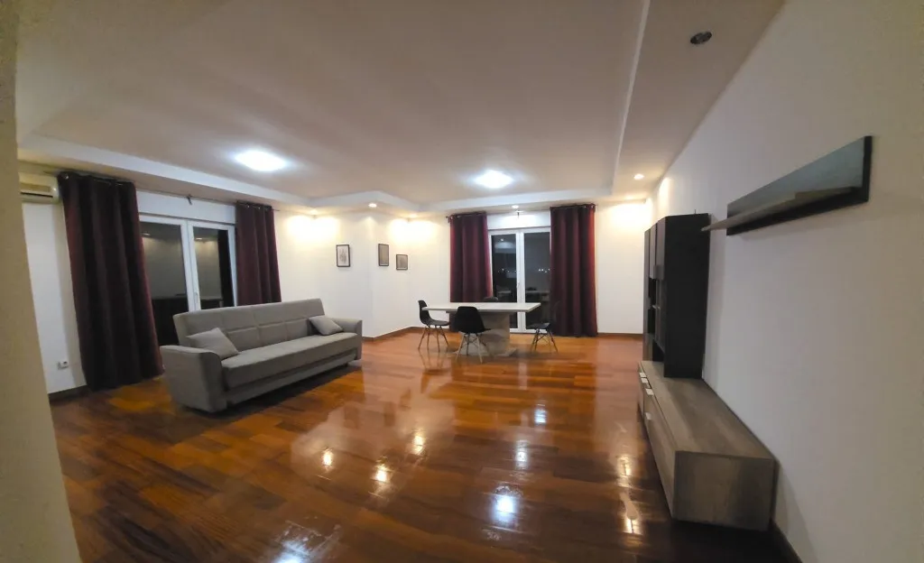 Apartament 2 camere complex Cosmopolis 81 89 mp