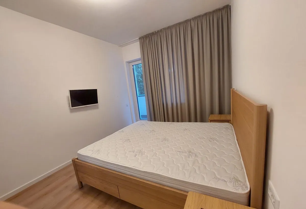 2 Camere decomandat 2 balcon mobilat parcare inclusa 3 minute Metrou Pacii