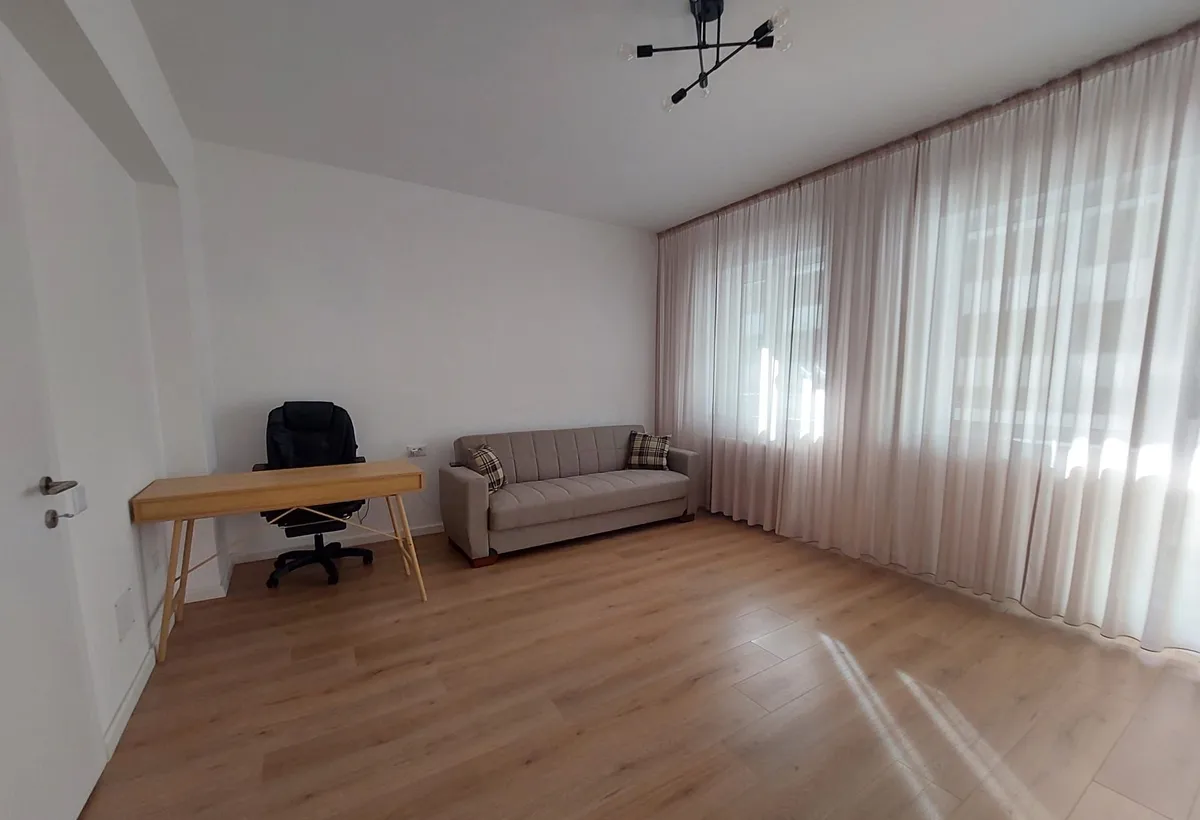 2 Camere decomandat 2 balcon mobilat parcare inclusa 3 minute Metrou Pacii
