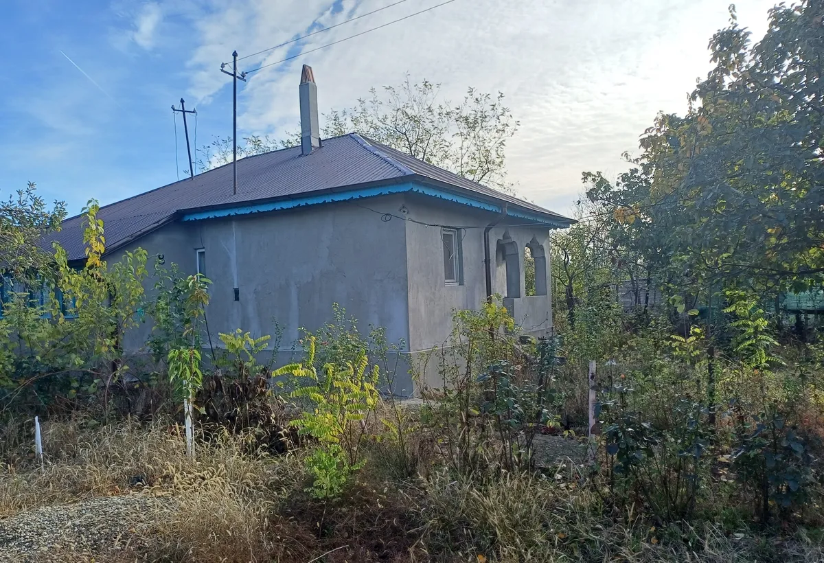 Colceag ph vand casa batraneasca cu 1 100 mp