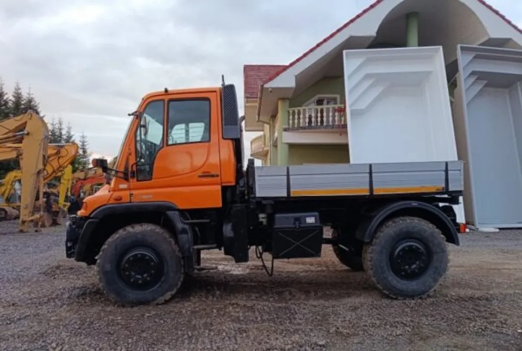 Camion Mercedes-Benz Unimog U400 2002 5 0 tone 20 000 eur