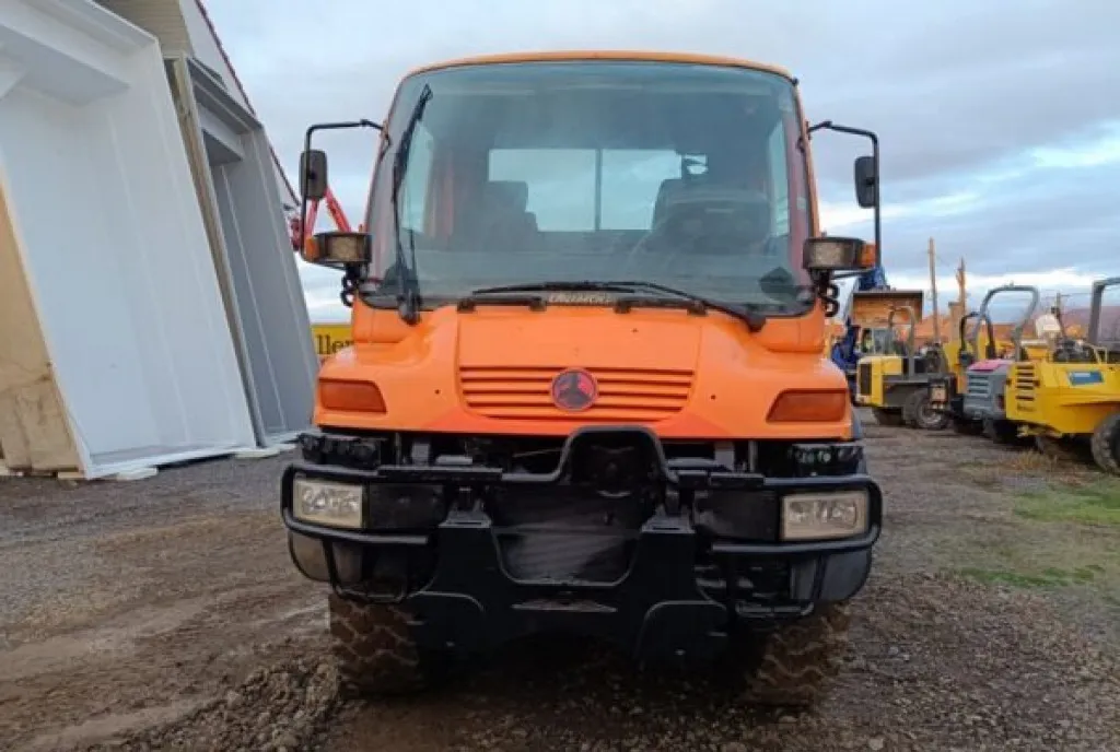 Camion Mercedes-Benz Unimog U400 2002 5 0 tone 20 000 eur