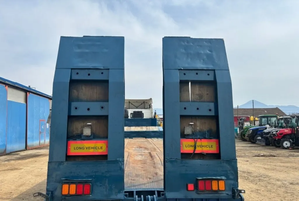 Trailer FABREQUIPA SPM4D/80 2004 15 0 tone 19 000 eur