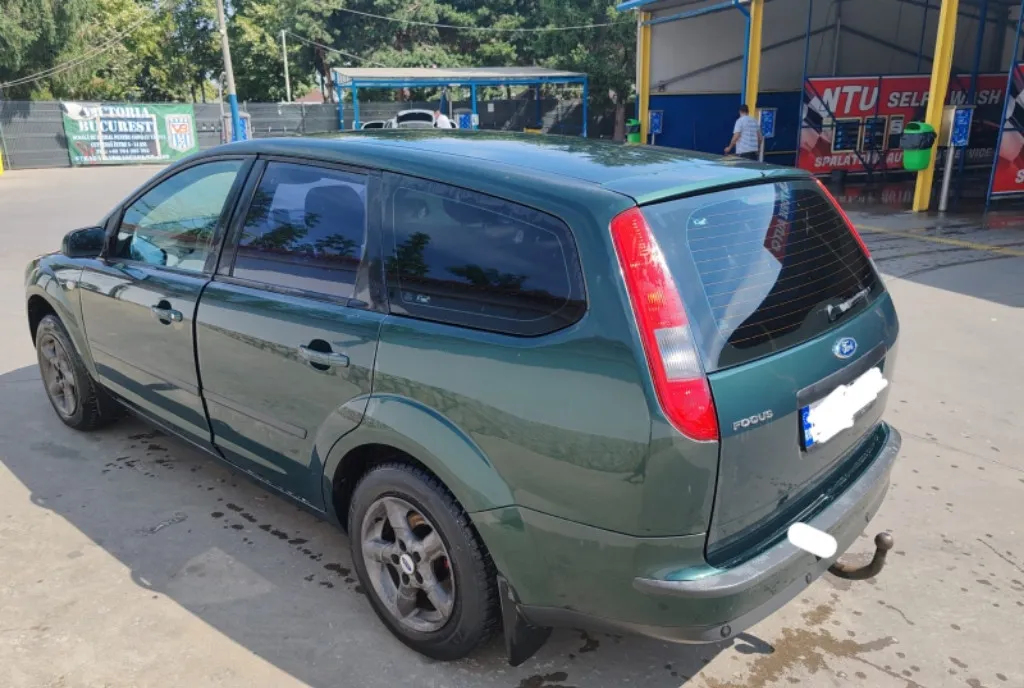 Ford Focus break 1 899 eur