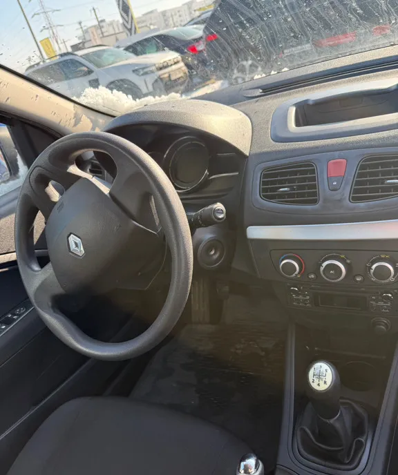 Renault Fluence 1 6 115 CP 2014 in stare foarte buna 4 900 eur