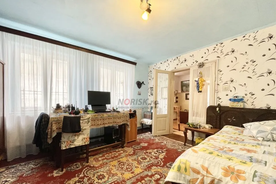 Polona casa 5 camere 131 mp teren 424 mp centrala parcare