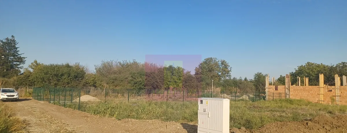 Sabareni lot de casa 1050 mp curent langa teren