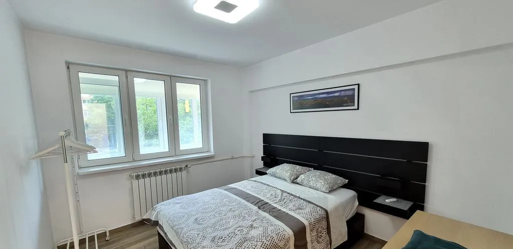 Apartament cu 3 camere 70 28 mp piata Iancului comisi