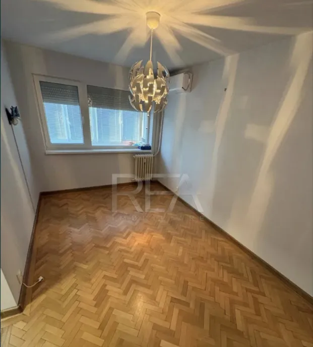2 camere et 8/9 50 mp Drumul Taberei Romancierilor