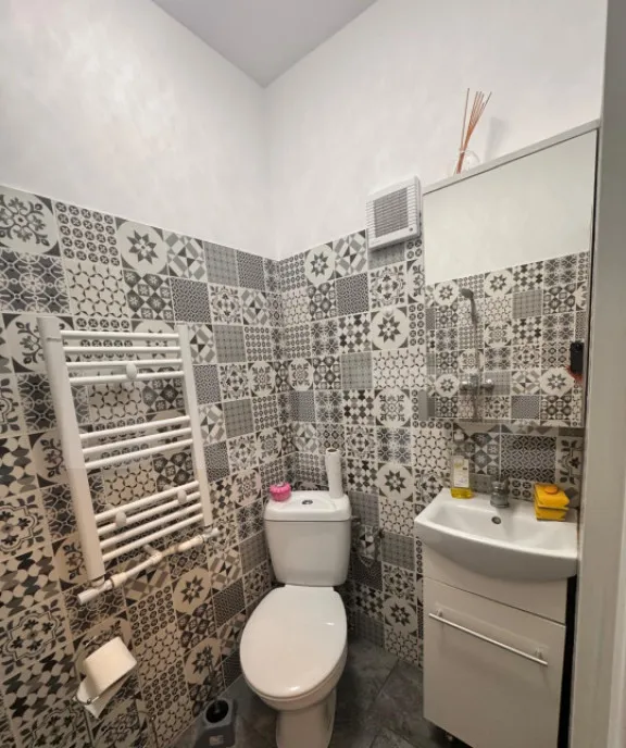 Spatiu comercial de inchiriat 22 mp zona Tractorul