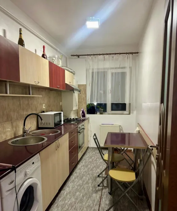Apartament 1 camera zona Florilor