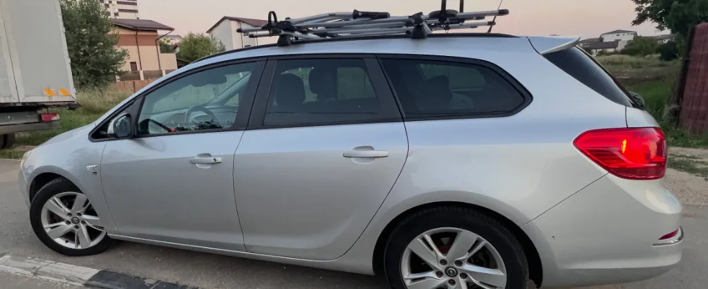 Opel Astra Sports Tourer 1 7 CDTI ndash 150 Years Edition 3 700 eur