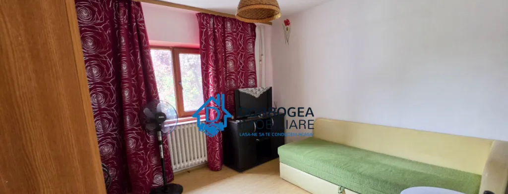 E3 2 camere decomandat etaj 1