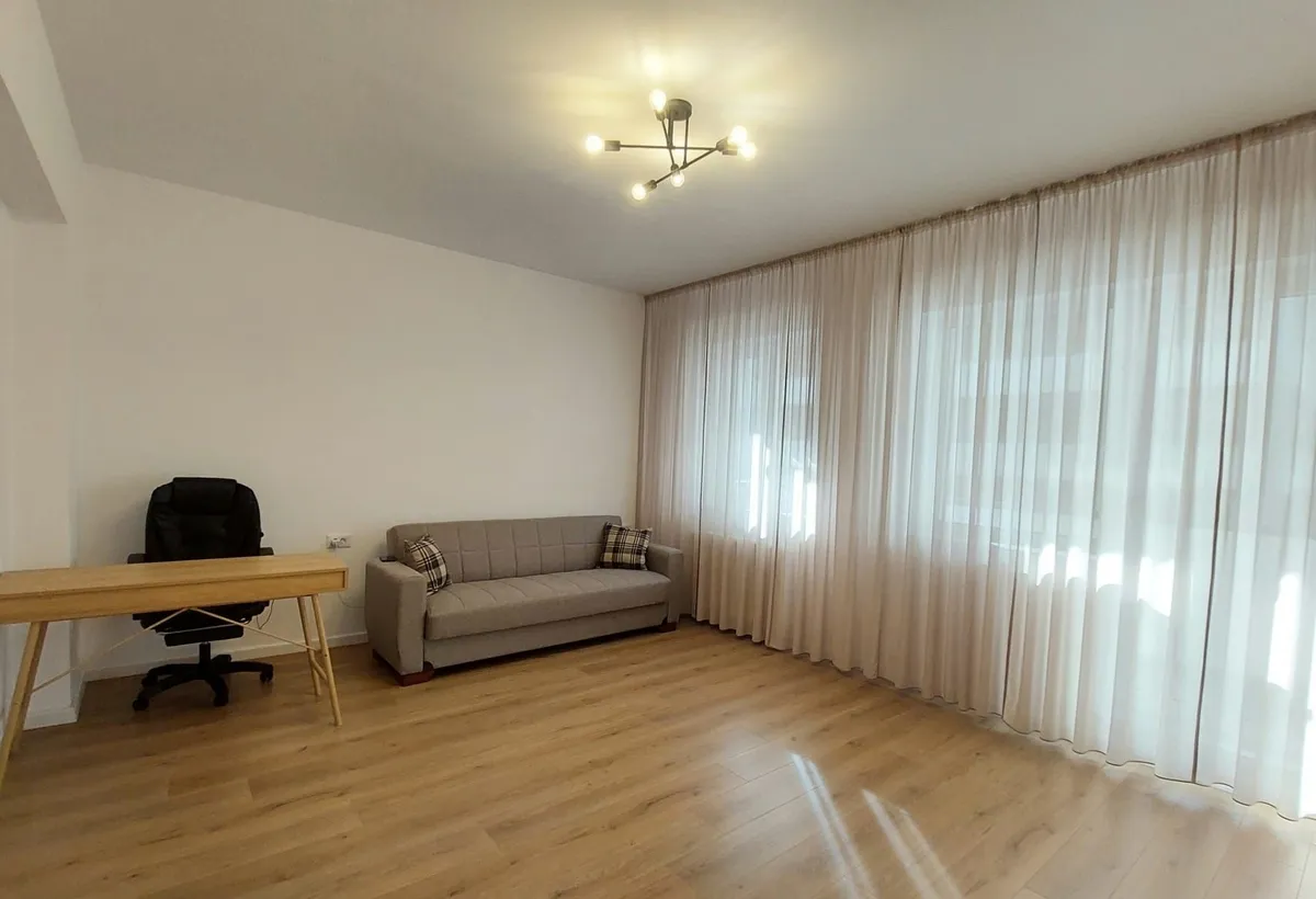 Doua camere 2 balcoane mobilat parcare subsol inclusa 3 minute Metrou Pacii