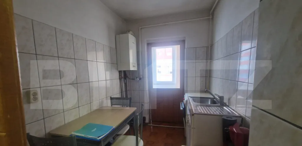 Apartament 3 camere pivnita mobilat si utilat se doreste