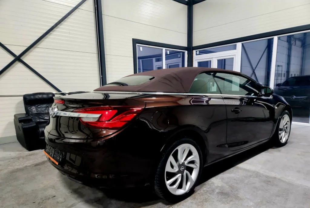 Opel cascada cabrio motor 2 litri 165 cp 9 650 eur