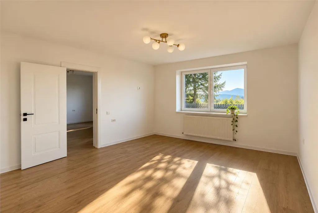 Decomandat etaj1 totul nou 2 parcari subterane balcon in