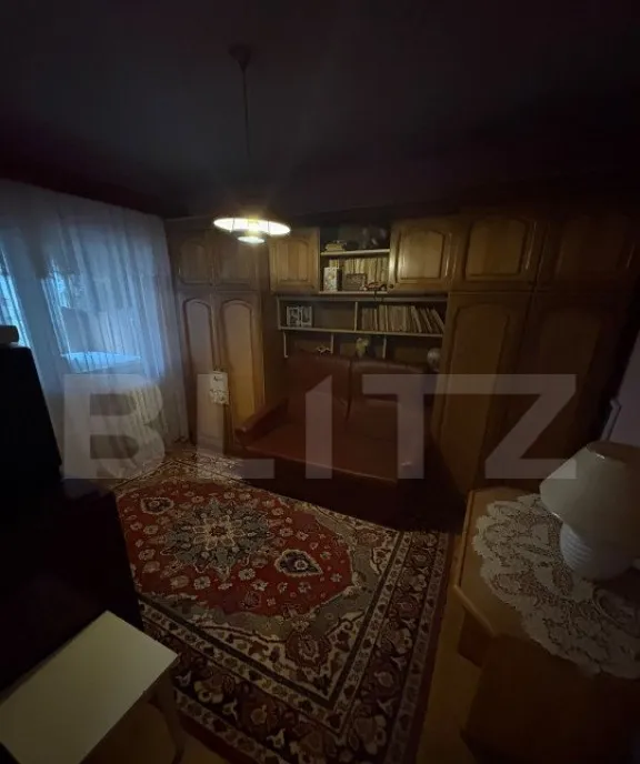 Apartament de vanzare 3 camere etaj 3 zona Kaufland sud