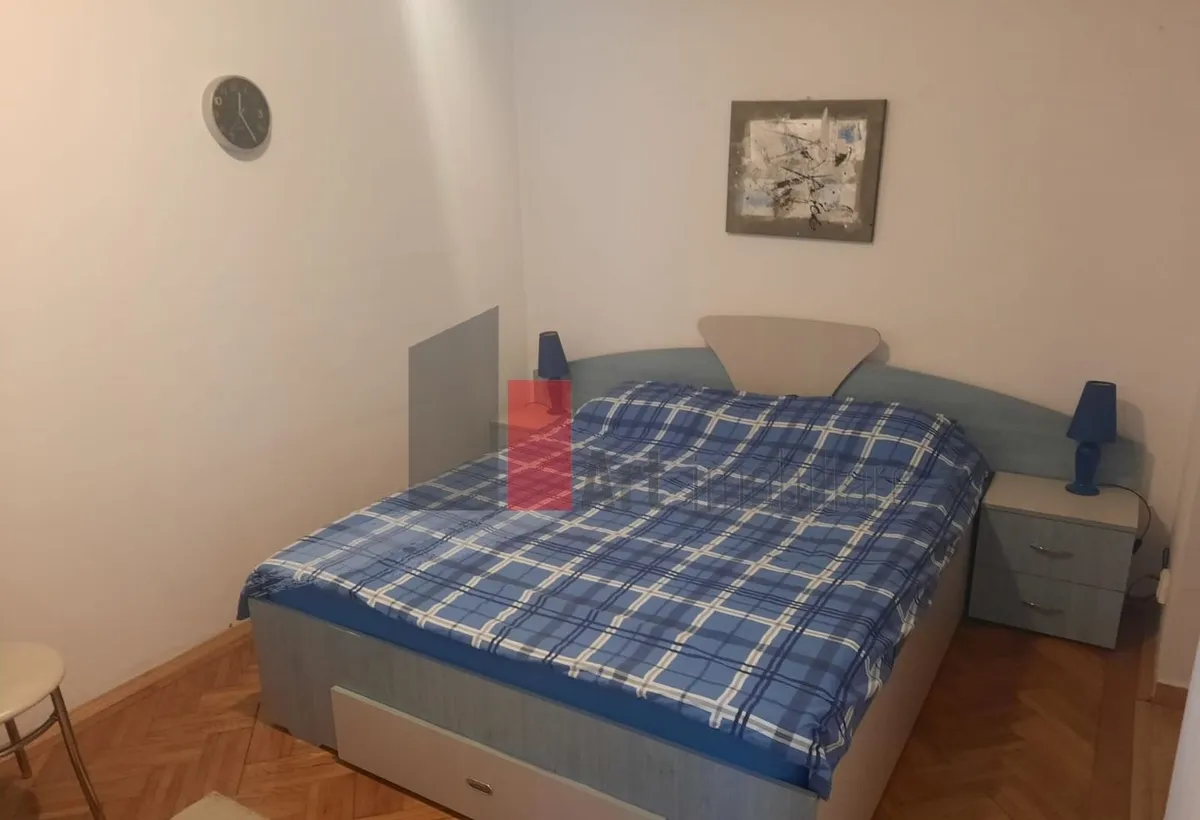 Titan metrou Titan parc ior inchiriere 2 camere