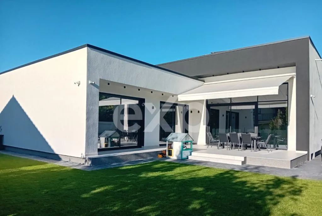 De vanzare vila lux mobilata si utilata zona premium Corbean
