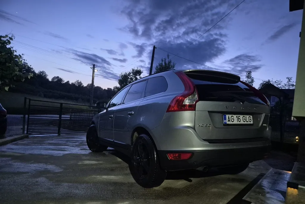 Volvo xc 60 2011 9 500 eur