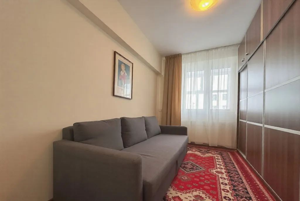 Apartament 3 camere de inchiriat Tineretului posibilitate parcare