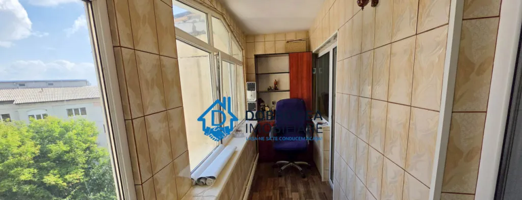 E3 4 camere decomandat etaj 4 centrala gaz pod inalt