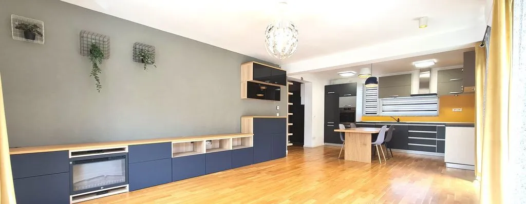 Casa semimobilata semiutilata modern cartier Izvor Tarlun