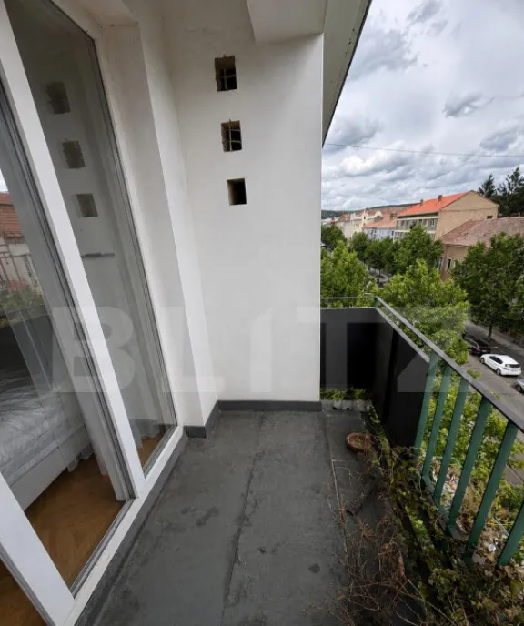 Apartament 2 camere 49 mp balcon zona Semicentral