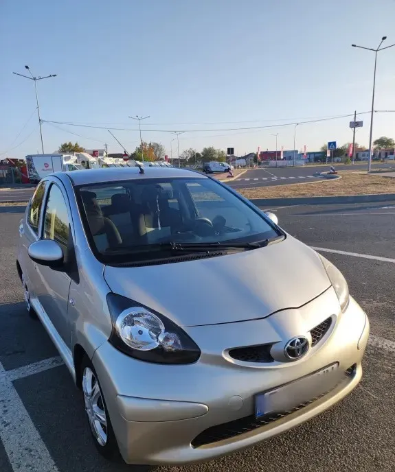 Toyota Aygo 1 0 an 2007 10 000 lei