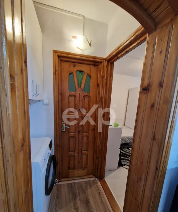 Apartament 3 camere de vanzare - Micro 6 Str Moldovei