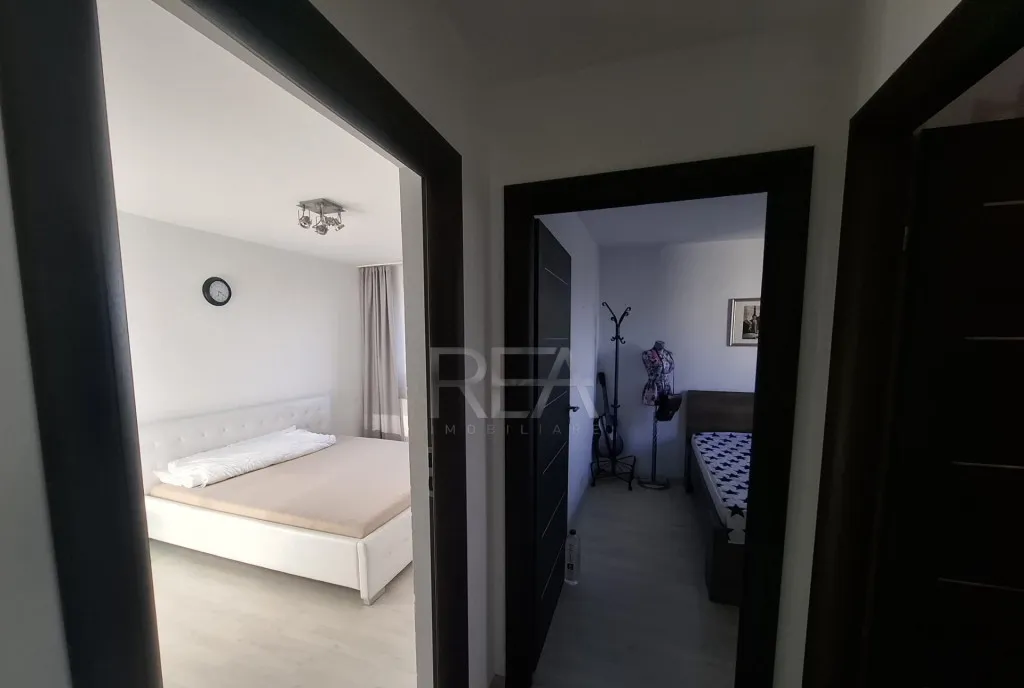 3 camere 9/10 67 mp Drumul Taberei Favorit