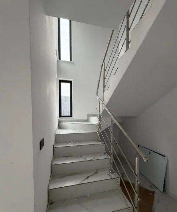 Casa noua cu finisaje premium zona Parcului Romanescu