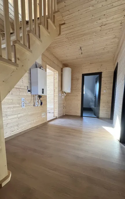 A Frame premium in Glajerie Rasnov langa Maggie s Ranch