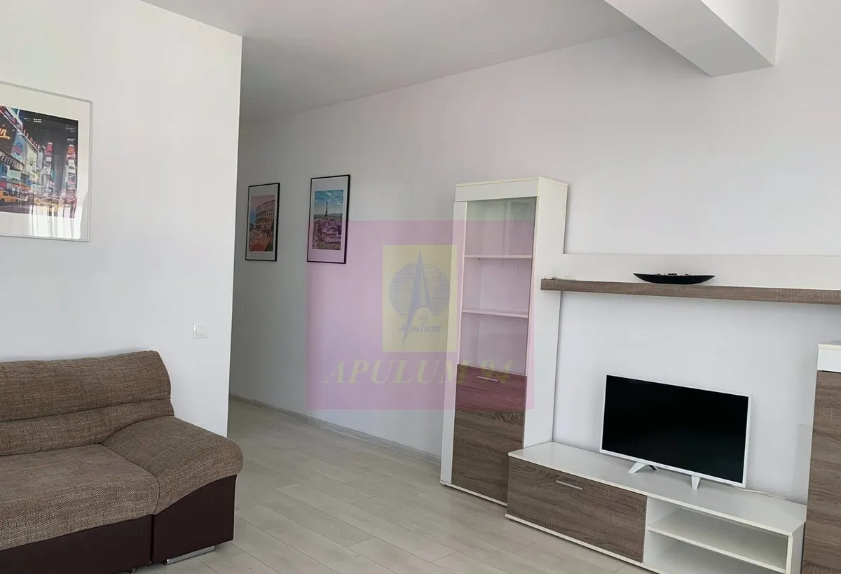 Garsoniera spatioasa cu bucatarie separata si balcon - Drumul Binelui