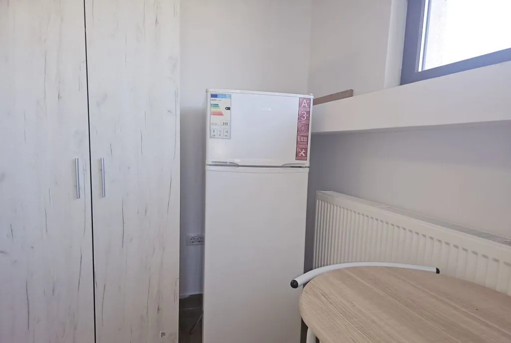 De inchiriat garsoniera etaj 5 Gara bloc nou 1000 lei