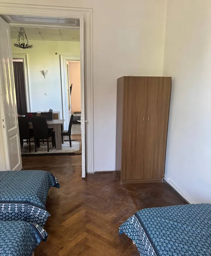 Cismigiu vizavi parc ultracentral 20 locuri pt muncitori Asia