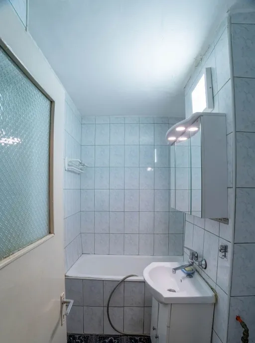Dristor lidl an 1987 garsoniera la parter cu balcon