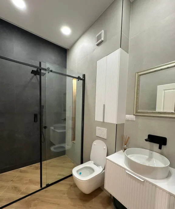 garsoniera premium de inchiriat bloc nou 43 mp S