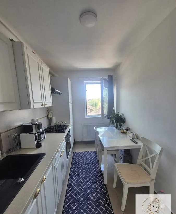 Ciresului nr 62 de vanzare garsoniera 50 mp loc de parcare
