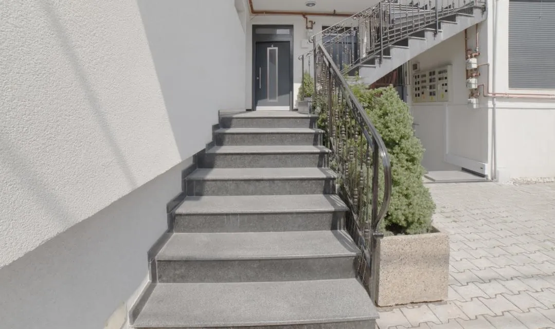 Turda Ion Mihalache prima inchiriere 2 camere cladire boutique 2024
