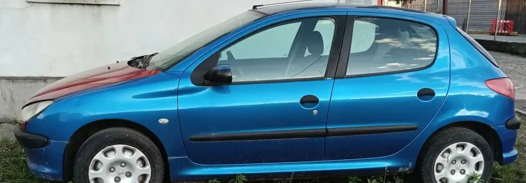 Peugeot 206 1 4 Benzina 2007 153 000 km 1 000 eur