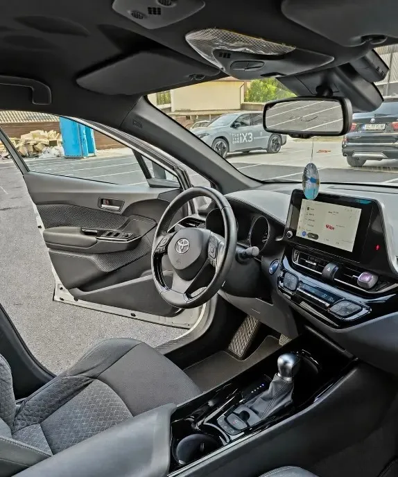 Toyota C-HR Hybrid 2023/ 50 400 Km 21 800 eur