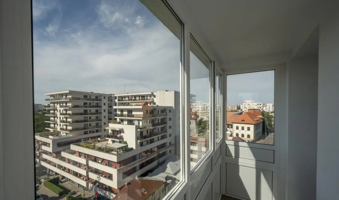 Banu Manta decomandat renovat 2026 bloc reabilitat balcon pe 2 laturi