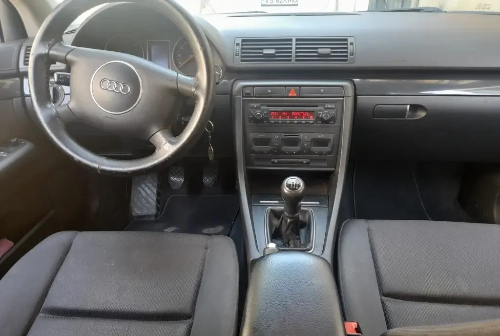 Audi a4 b6 an 2004 avant 1 9 tdi 131 cai 2 200 eur