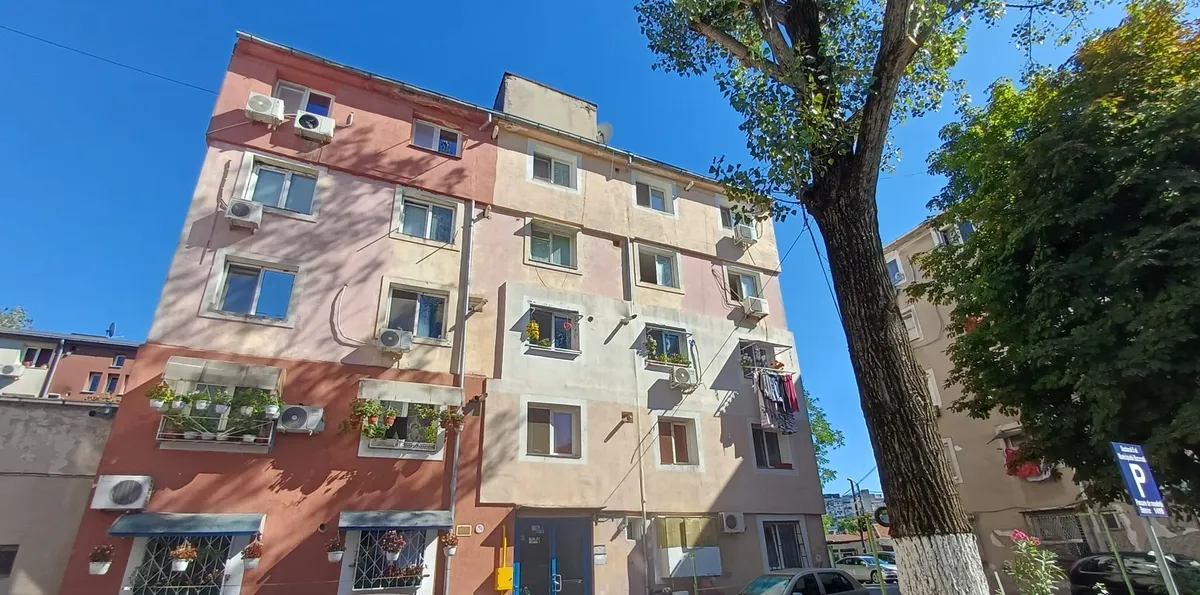 Vanzare 3 camere Rahova Antiaeriana Crizantemelor