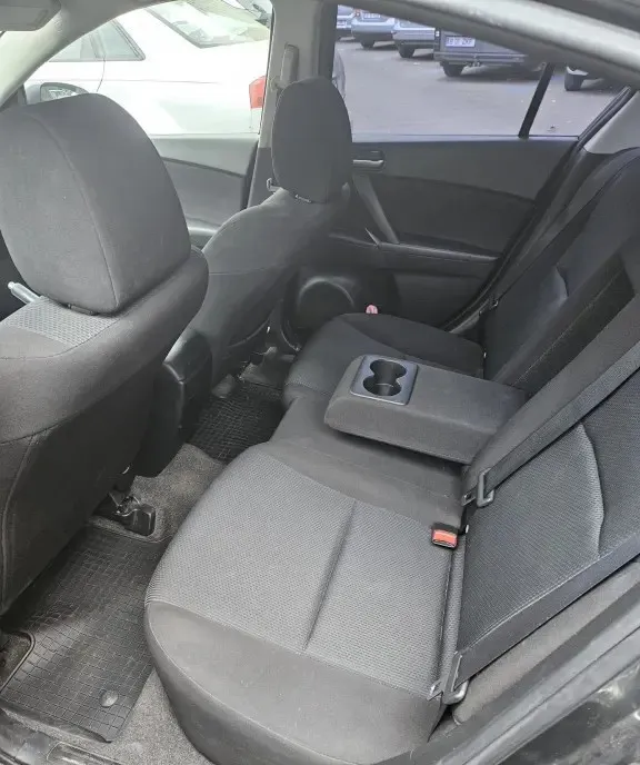 Mazda 3 an 2011 motor 1 6D 5 500 lei